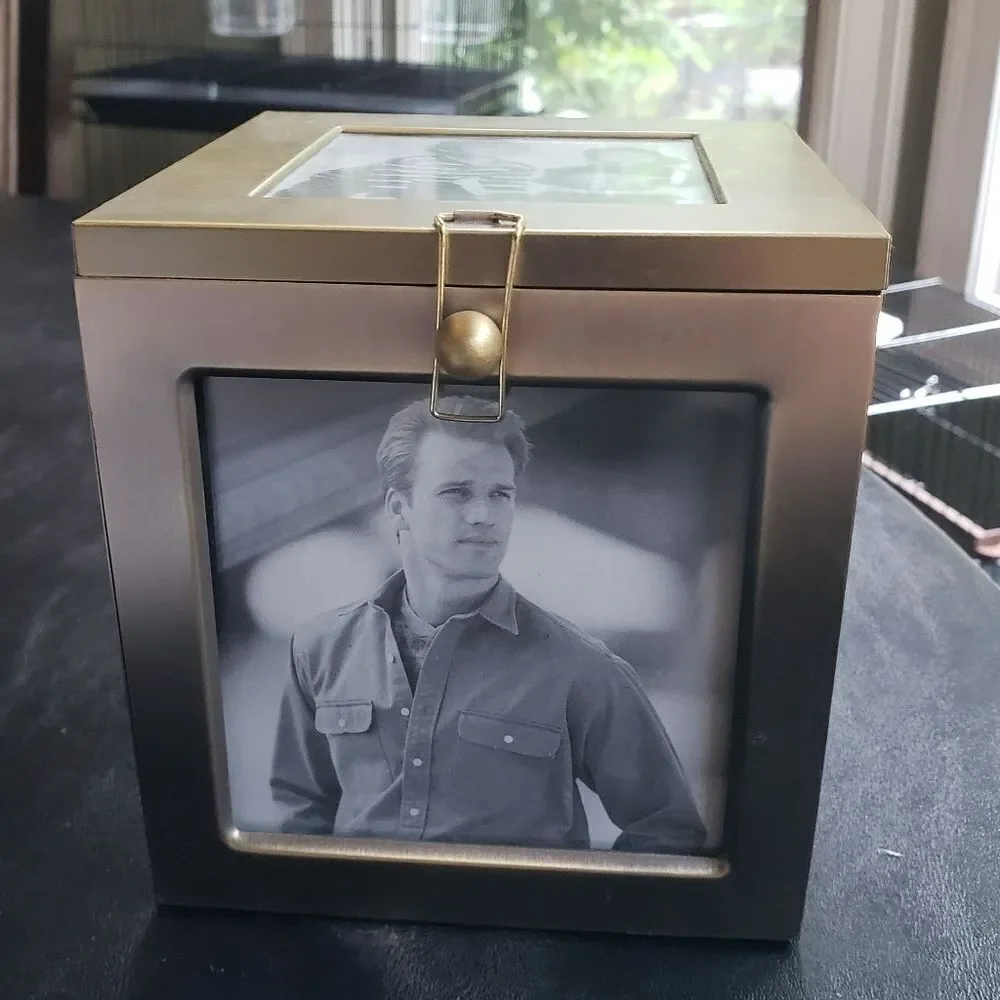 Royal Limited Silver Picture Frame Storage Box (Holds 5 Pictures)